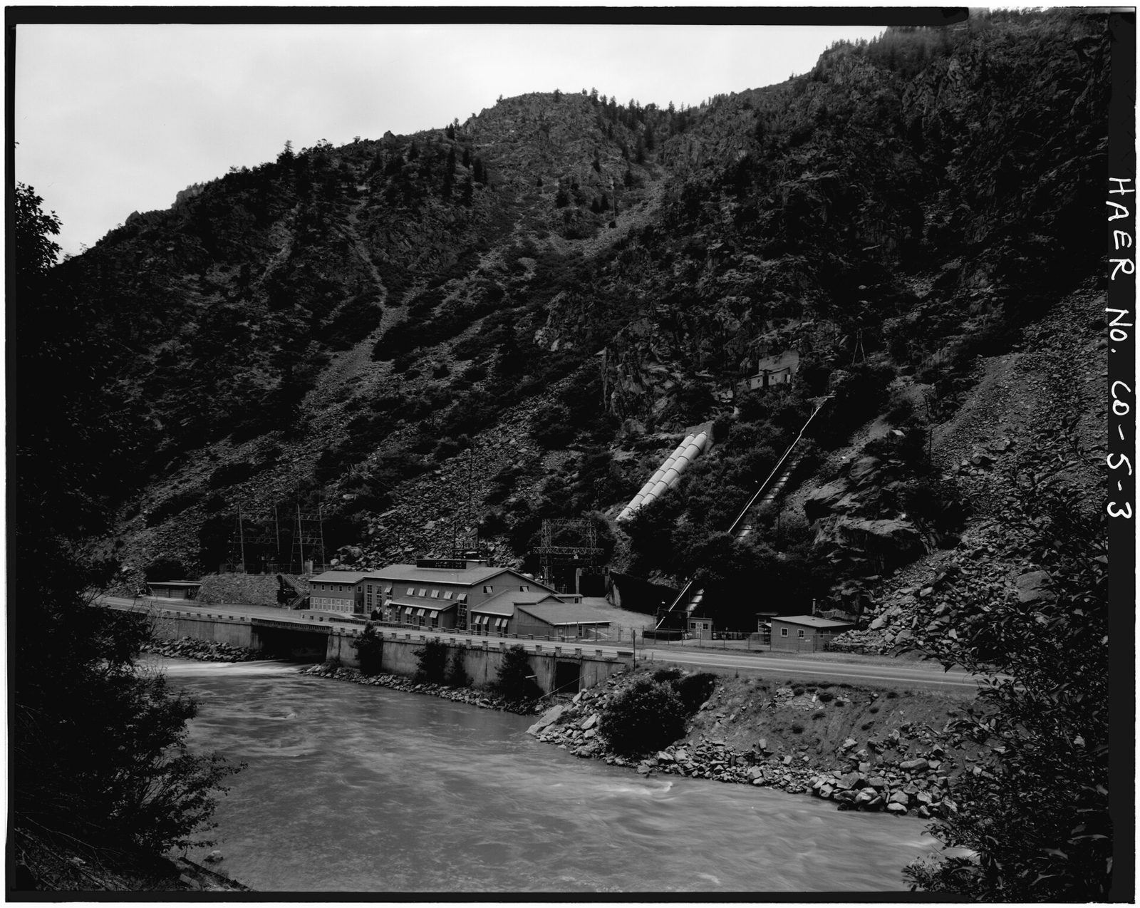 General view of Shoshone hydroelectric plant, view to the northwest.
