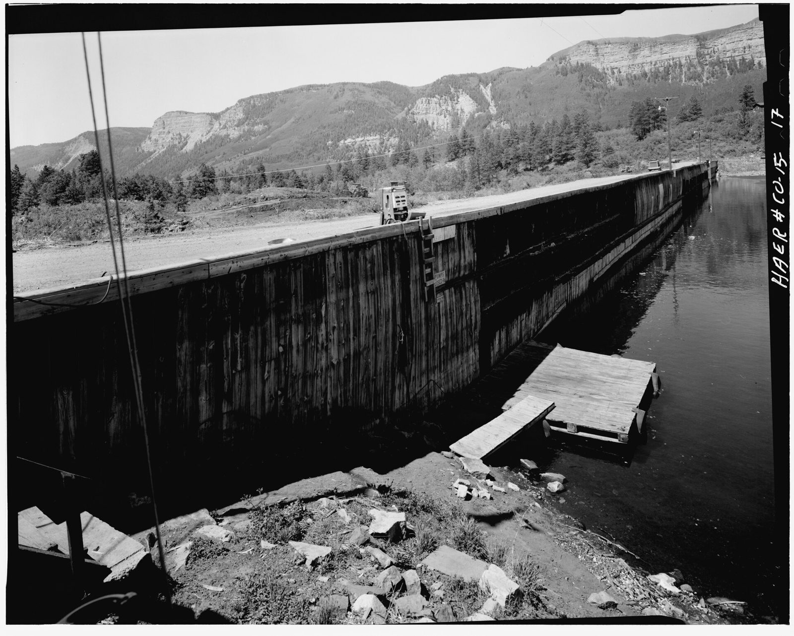 Frontal view; Upstream face of dam from east bank-1980.